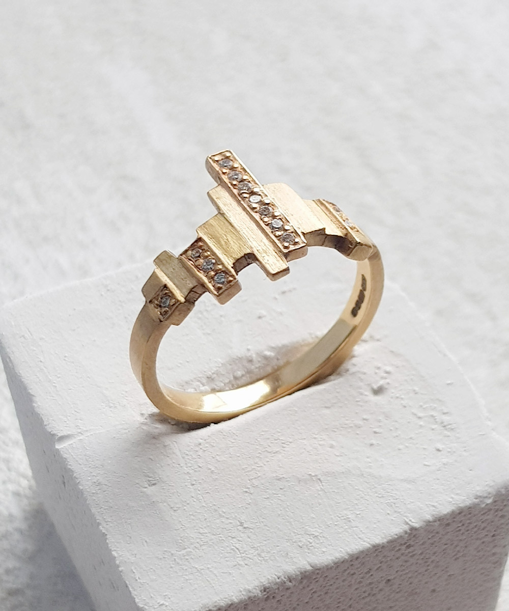 organic-minimal-yellow-gold-engagement-ring-diamond-pave-chloe-solomon