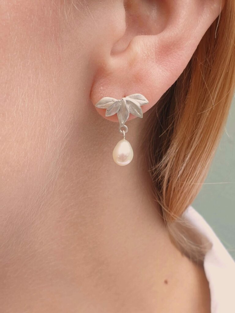 Silver Leaf Fan Pearl Studs