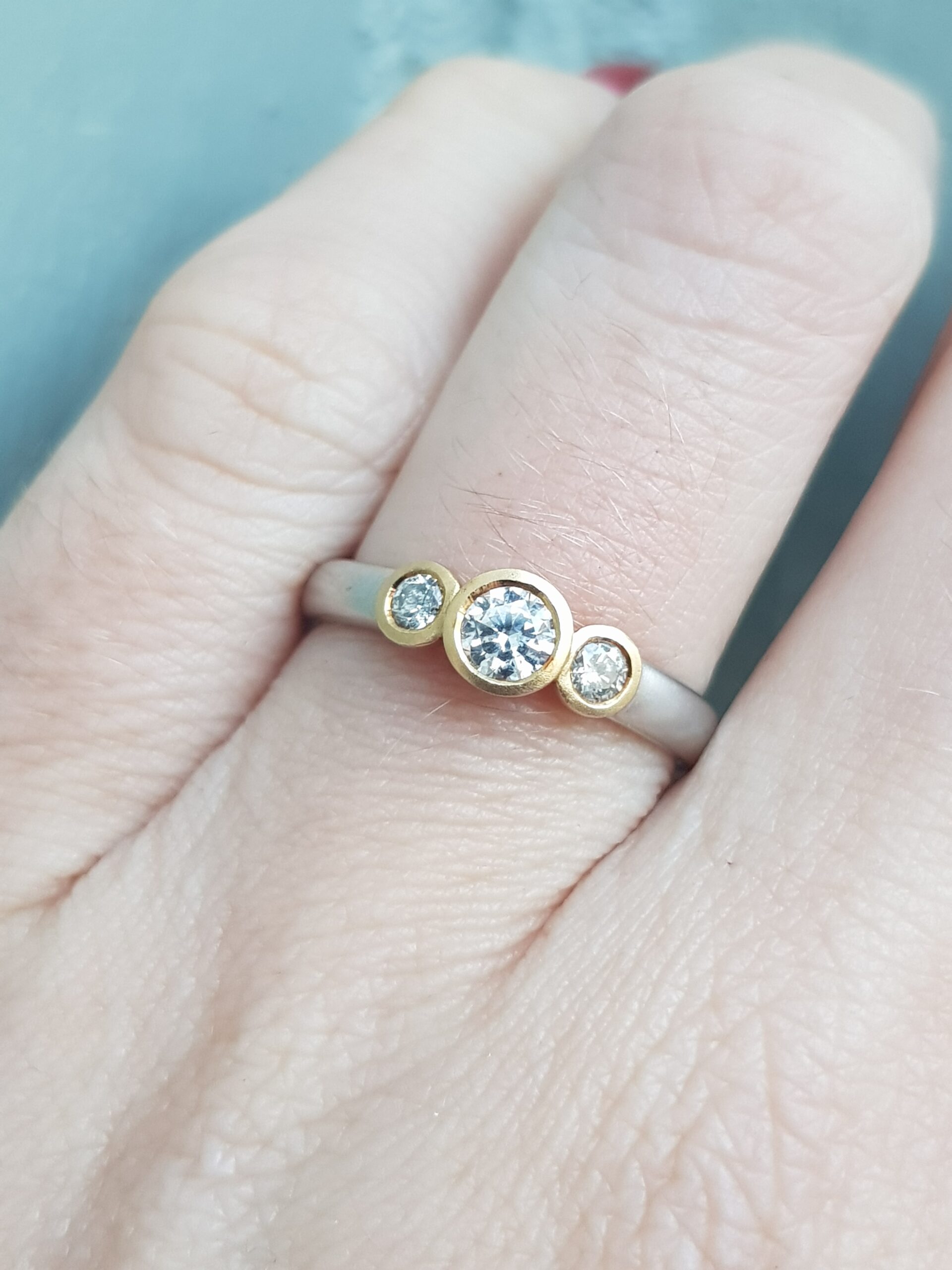 Flat set engagement rings hotsell