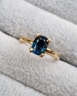 Blue Oval Sapphire Engagement Ring