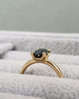 Blue Oval Sapphire Engagement Ring