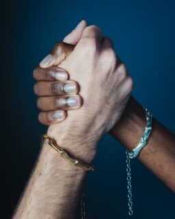 Unisex Chunky Gold Bracelet - Duxford Studios