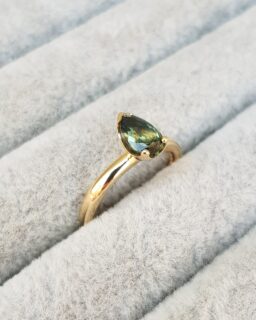 Green Elongated Pear Sapphire Engagement Ring-3-Clifton_Rocks