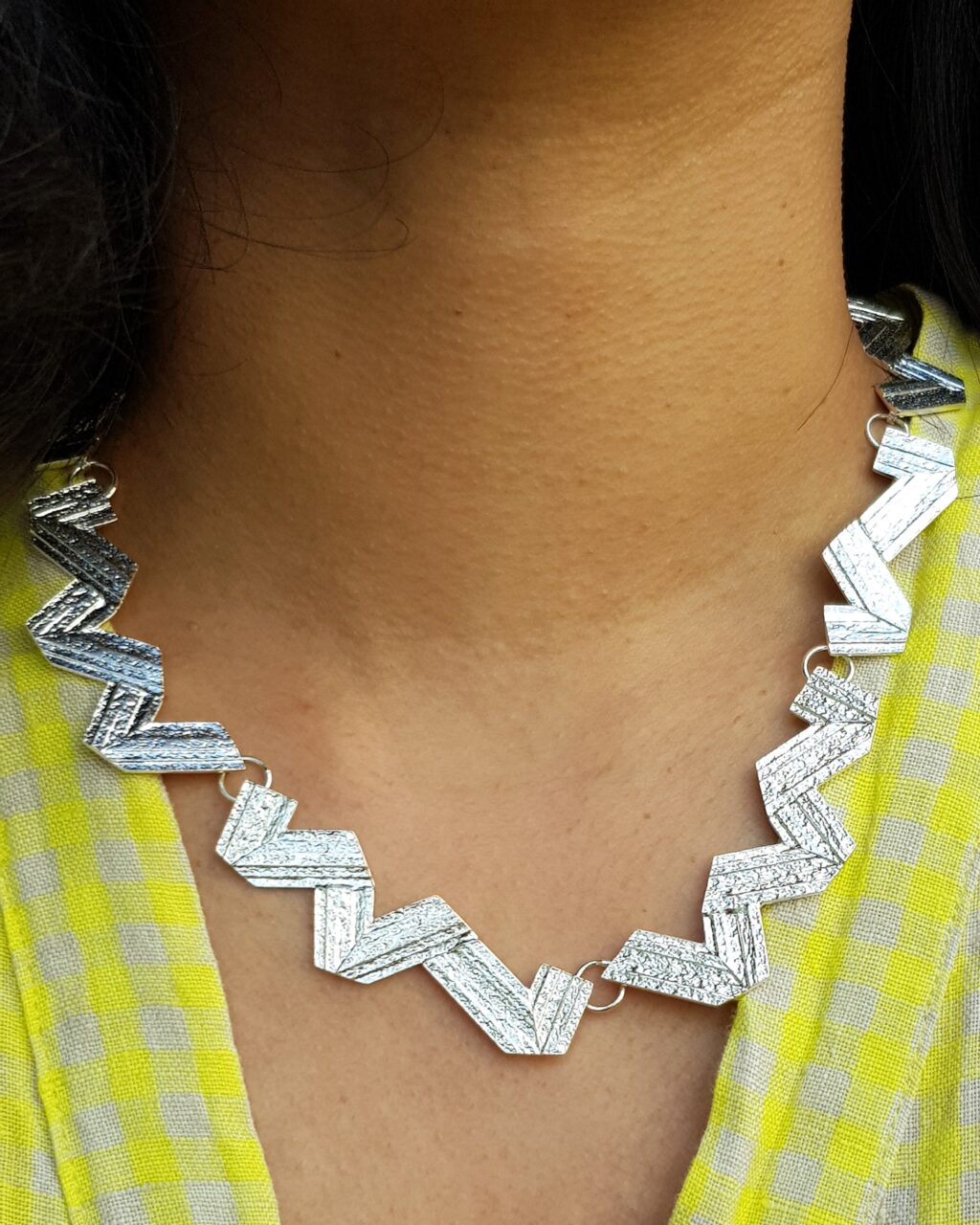 Chunky Barn Texture Choker Necklace