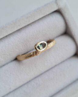 Textured-Engagement-Ring-Green-Zircon-Clifton-Rocks-Chloe-Solomon