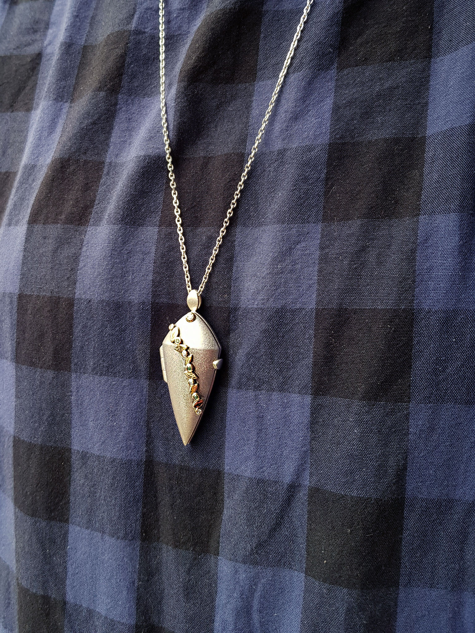 Diamond Leaf Locket - Samantha England - SE83 Diamond Leaf Locket - Samantha England - SE83