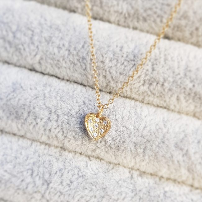 CliftonRocks-Gold-Heart-Diamond-Pendant-Necklace.jpg