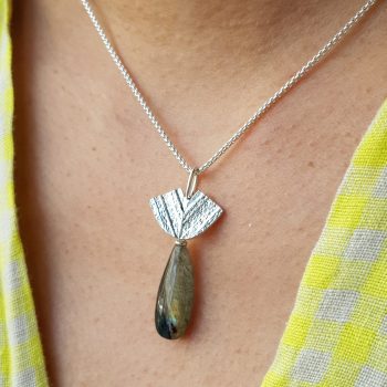  Silver Rounded Gable Pendant with Labradorite