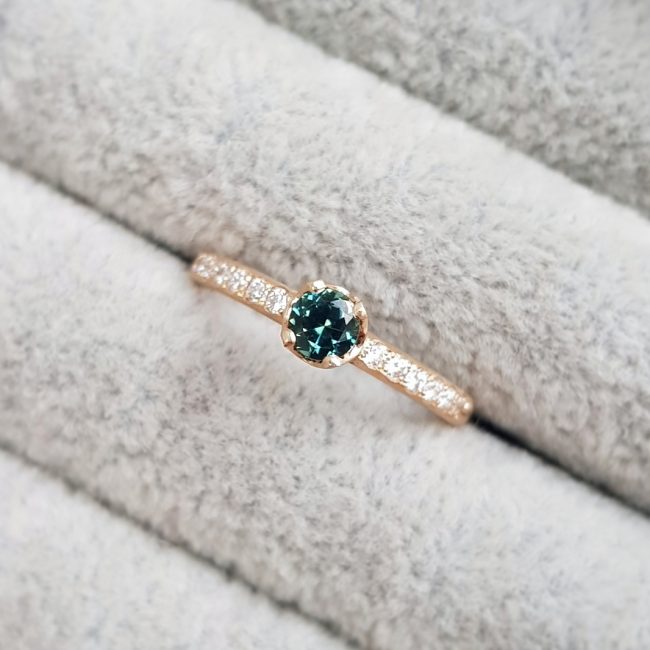 Green-sapphire-solitare-claw-cups-pave-diamond-yellow-gold-engagement-ring-clifton-rocks-bristol.jpg