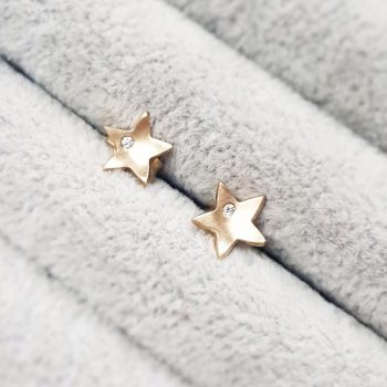 Yellow Gold Star Earring with Diamond