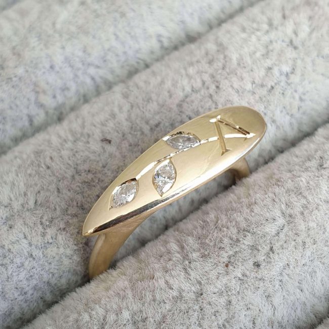 Gold Signet Ring Diamond