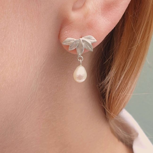 Silver Leaf Fan Pearl Studs