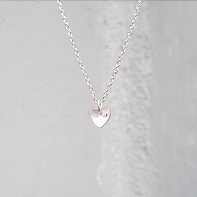 Silver-Heart-Necklace-Chain-Flush-Diamond-Clifton-Rocks-Jewellery-1.jpg